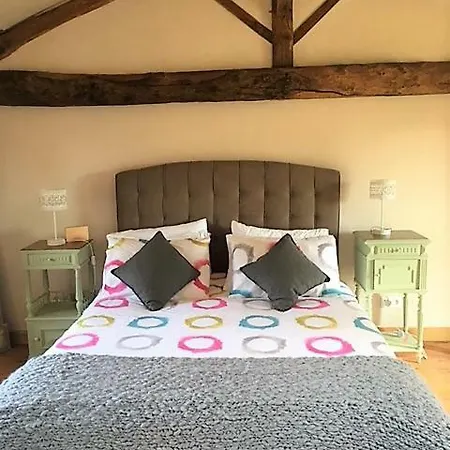 Les Rochers Holiday home La Foret-sur-Sevre