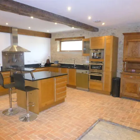 Les Rochers Holiday home La Foret-sur-Sevre